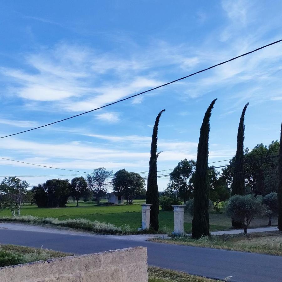 Appartement Dans Mas Provencal Arles Kültér fotó